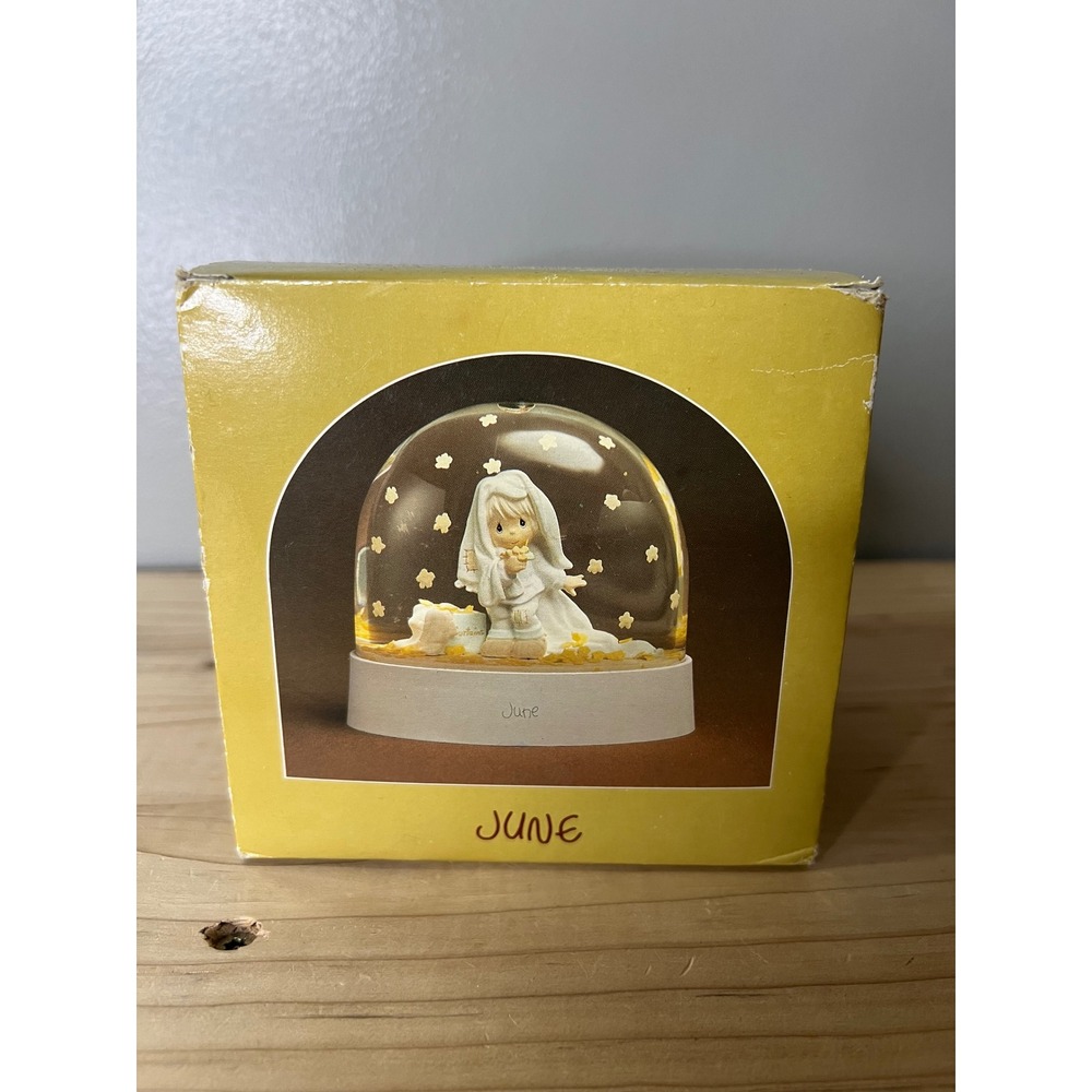 Precious Moments Water Dome June Limited Edition collectible snow globe 80's
